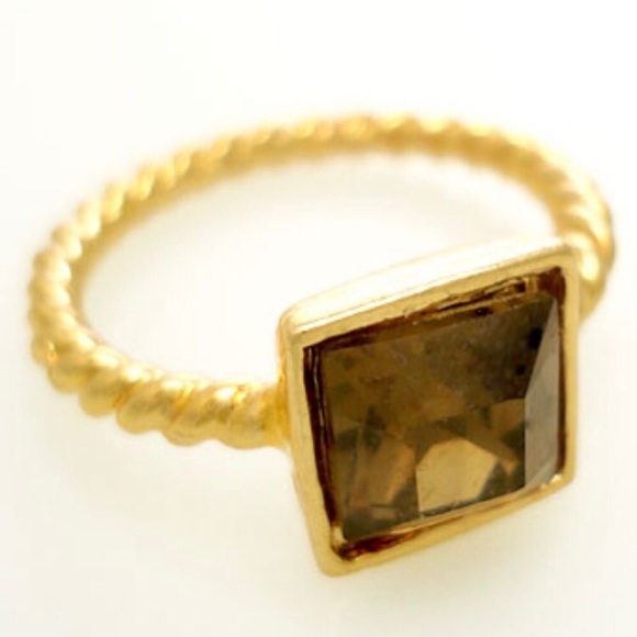 Jessica Elliot Jewelry - 🥳HP🥳 SMOKEY TOPAZ SWAROVSKI TWISTED STACK RING